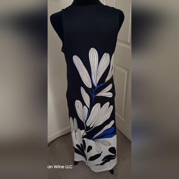 Floral sleeveless black, white, and blue full-length Pocket Dress Women's Size S - Picture 3 of 5